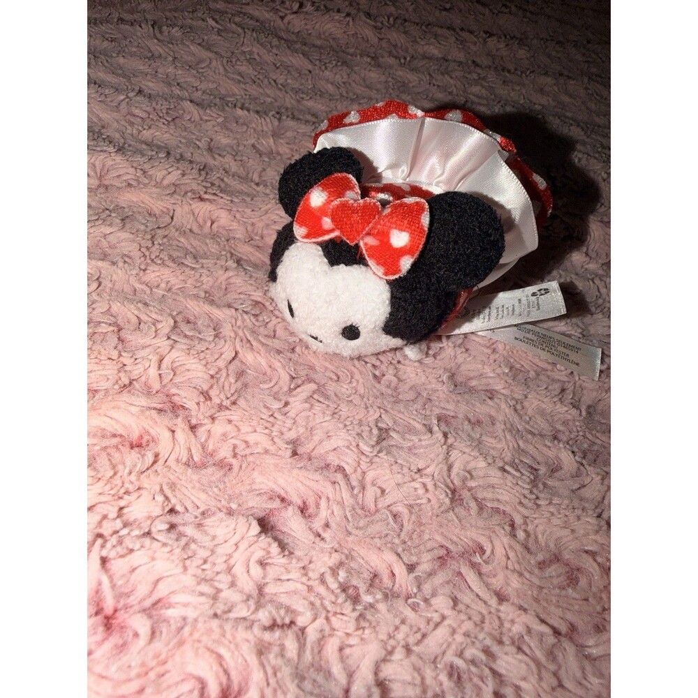 Disney Mini Tsum Tsum Plush Valentine's Day Minnie Mouse Red White Heart Dress